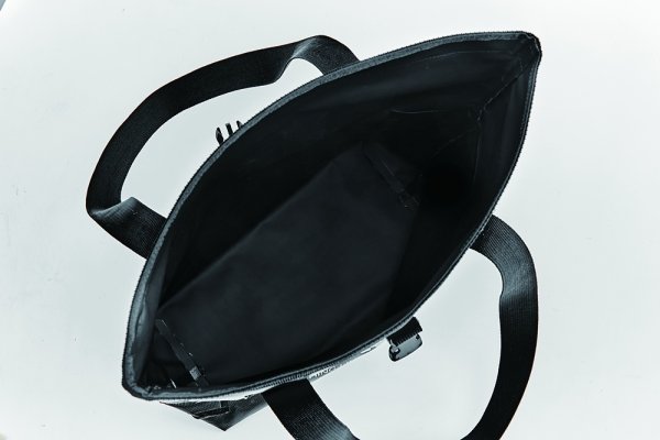 画像4: (28%引) サンライン ウォータープルーフトートバッグ M SFB-0724 ゴールド シルバー フィッシング バック カバン 磯釣り 鮎 船 ルアー 釣具 (2026年新製品予約4月発売)