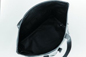 画像6: (28%引) サンライン ウォータープルーフトートバッグ M SFB-0724 ゴールド シルバー フィッシング バック カバン 磯釣り 鮎 船 ルアー 釣具 (2026年新製品予約4月発売) (6)